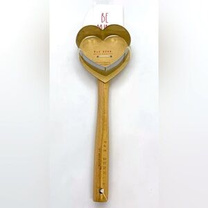 NEW Rae Dunn Valentines Be Mine Spatula & Cookie Cutter Set